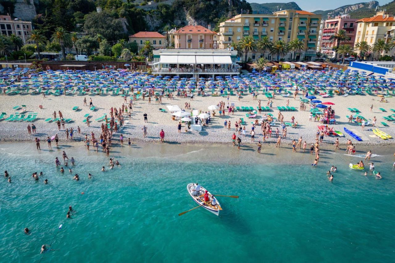 Hotel Boncardo Finale Ligure Exterior photo